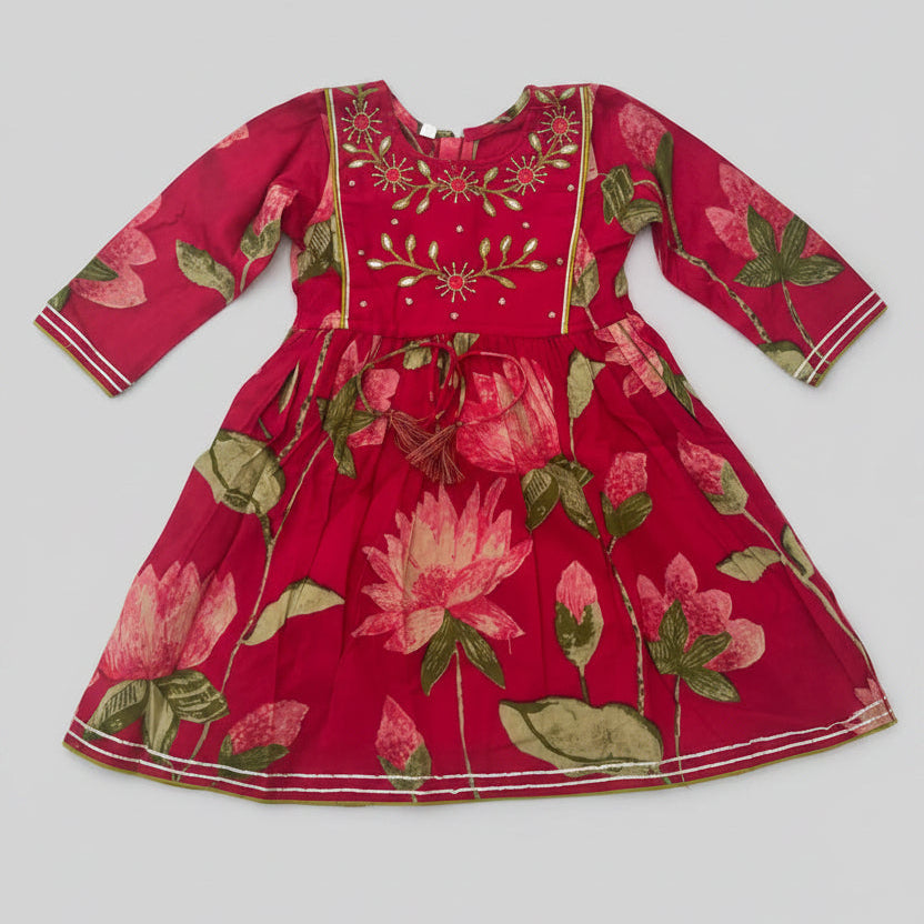Embroideried Pink Latus