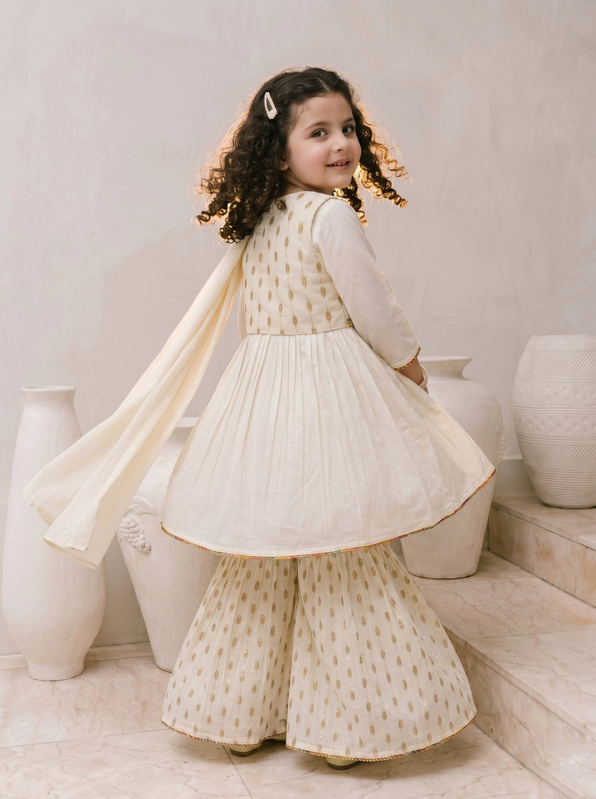 Royal Ivory Flair